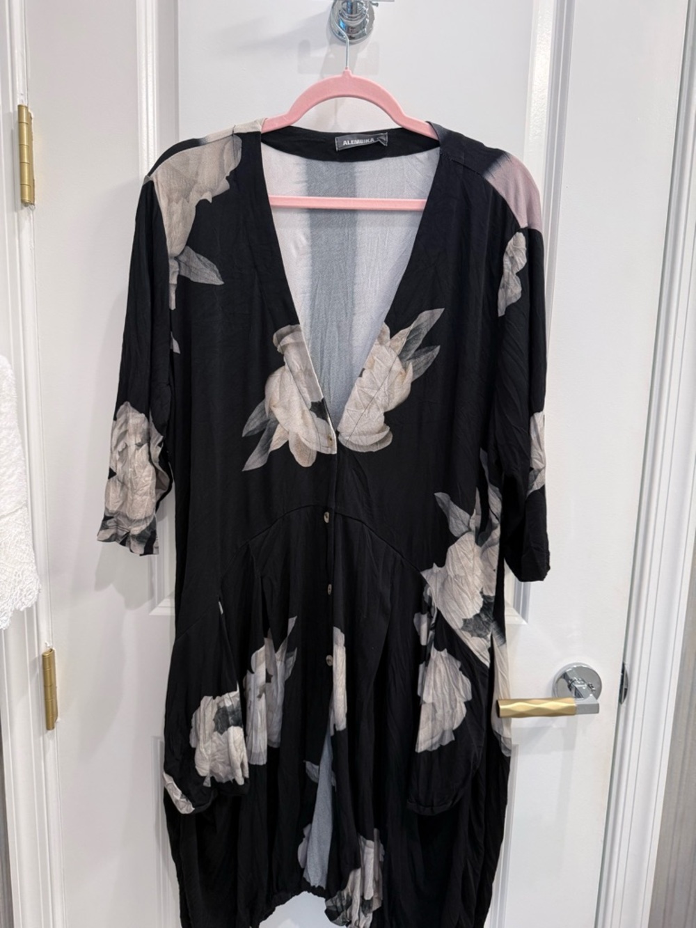 ABRAXAS Black Floral Button-Front Lightweight Jacket